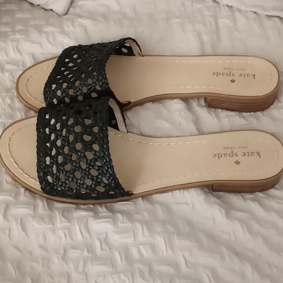 Designer Shoes - Picture 2 of 4